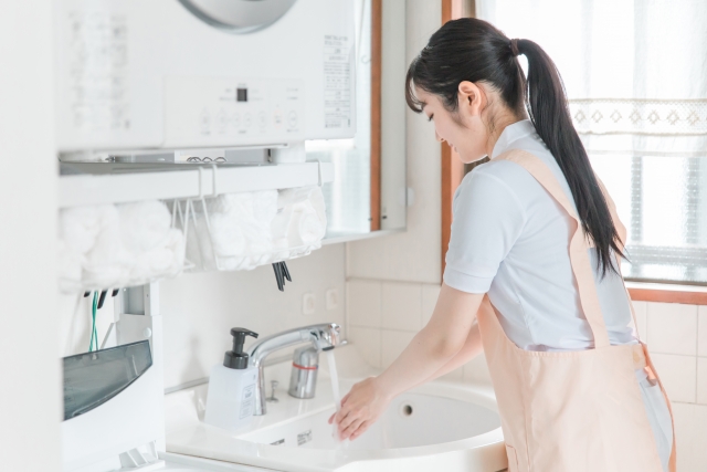 ハウスクリーニング　東京　在宅主婦のイメージ